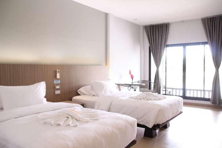 Room 3 of 75