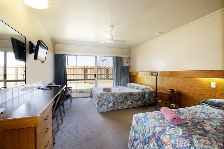 Room 5 of 63