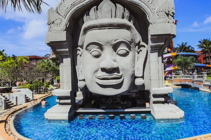 Pools & Facilities