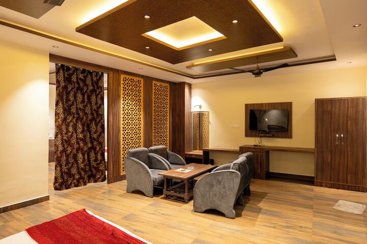 Room 46 of 114