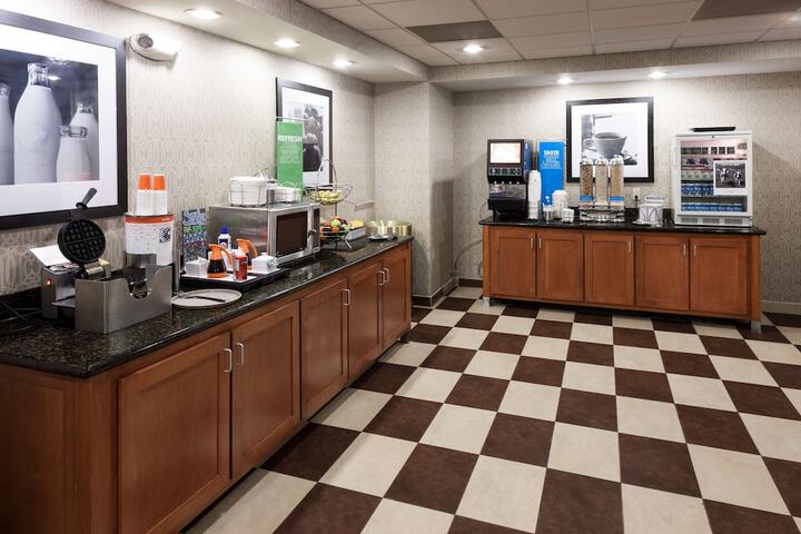Breakfast area