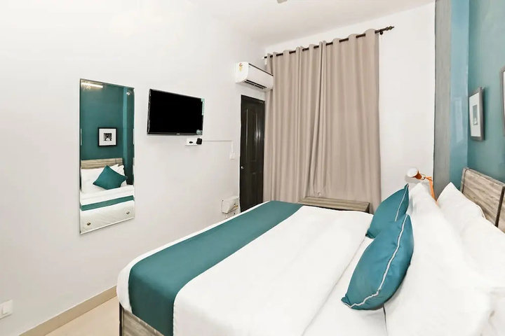Room 6 of 21