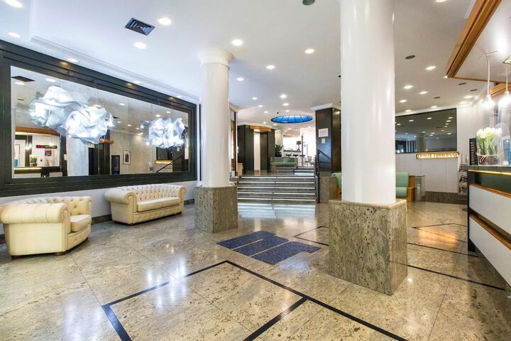 Guest Lobby