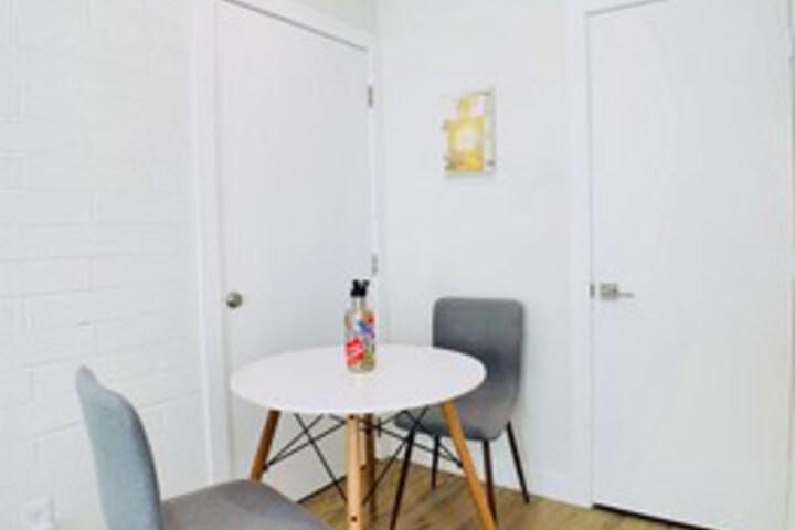 Room 12 of 23