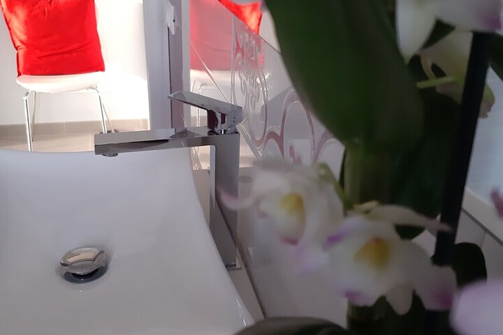 Room 18 of 34