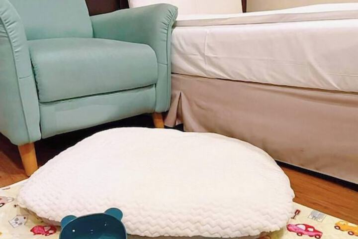 Pet-friendly amenities