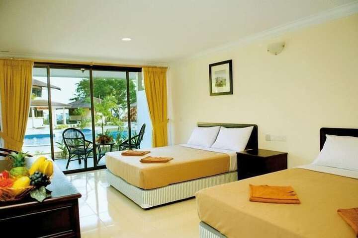 Room 10 of 36