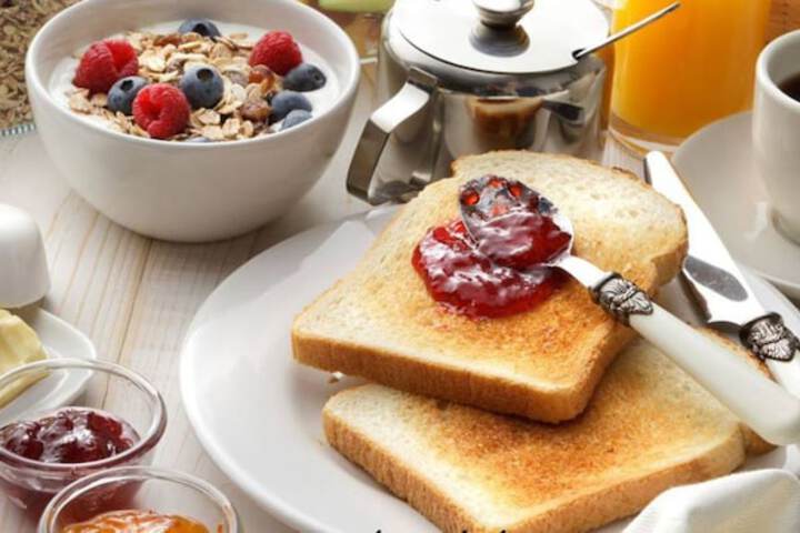Breakfast meal