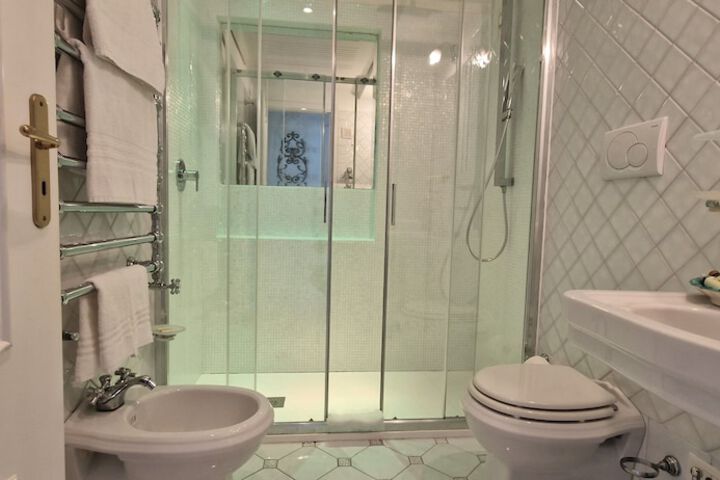 Clean Restrooms