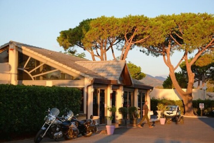 Hotel 16 of 16