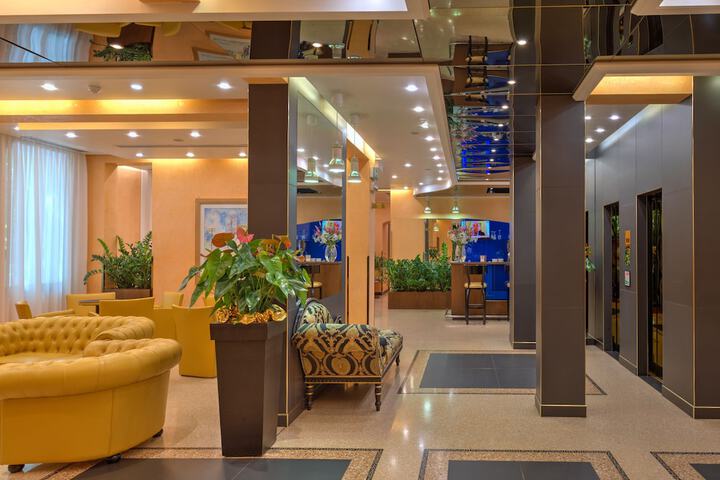 Lobby Photos