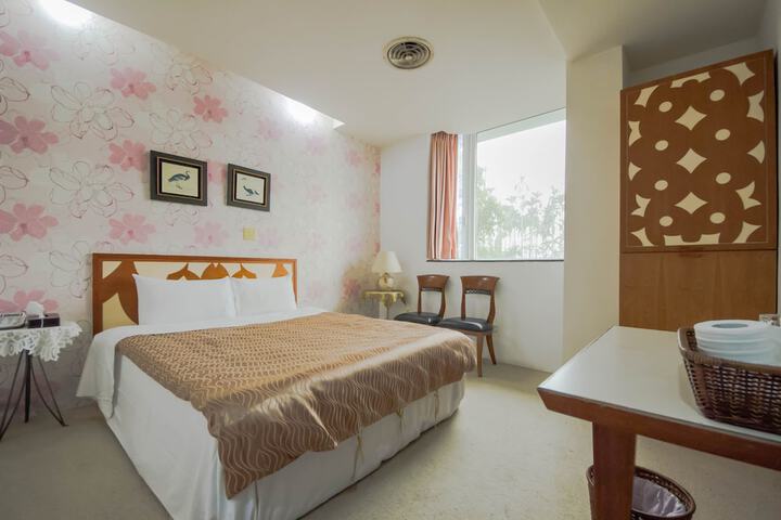 Room 7 of 51