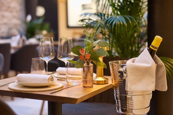 Dining 173 of 192