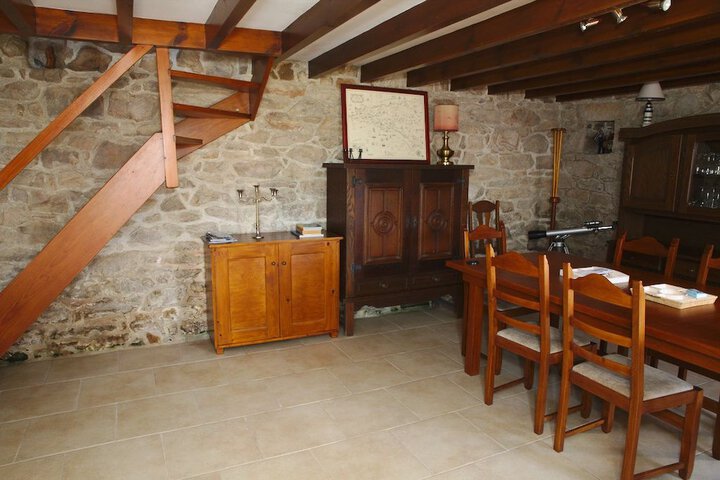 Room 16 of 23