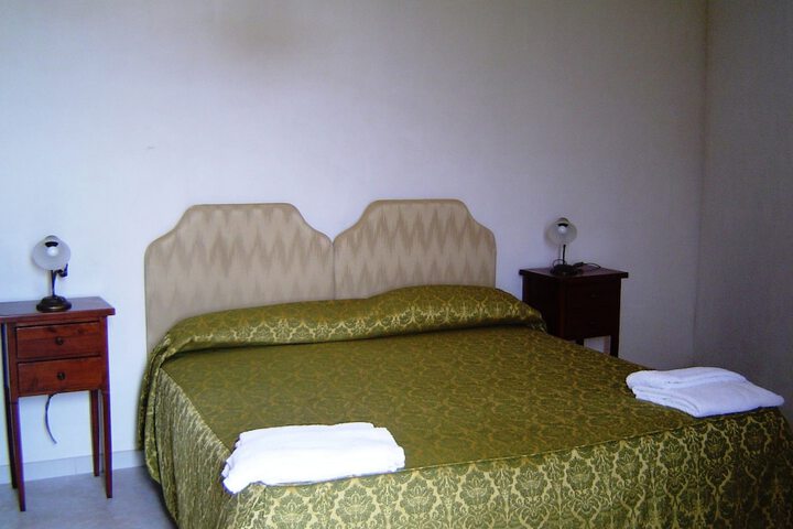 Room 24 of 55