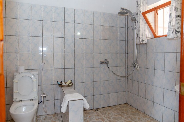 Room 50 of 98