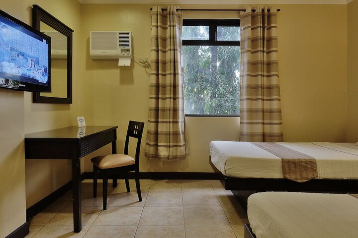 Room 14 of 50