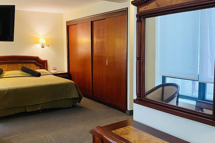 Room 36 of 47