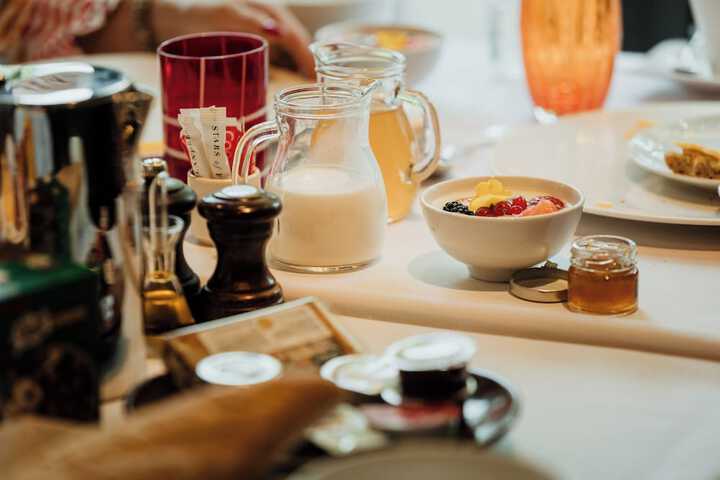 Breakfast/Coffee Service 33 of 40