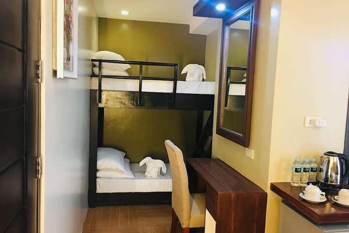 Room 12 of 63