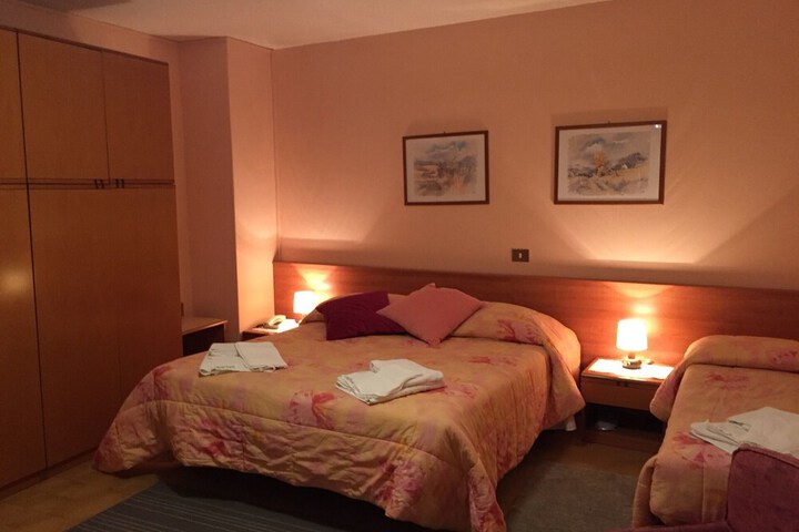 Room 4 of 39