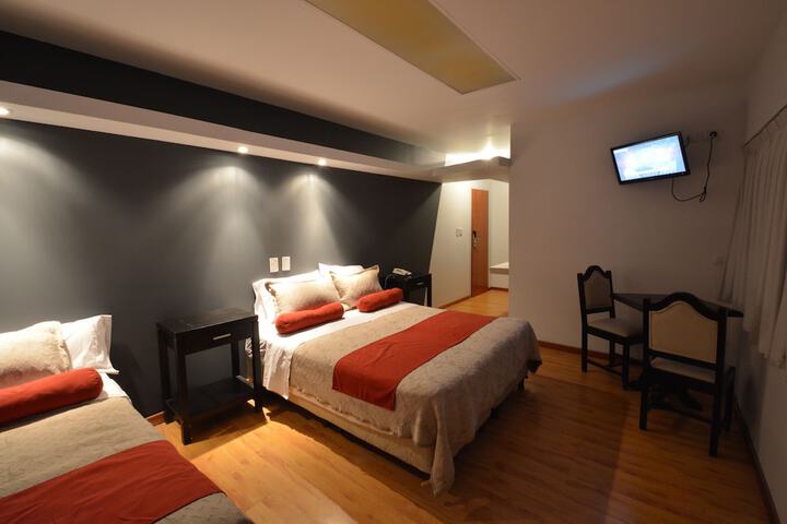 Room 12 of 36