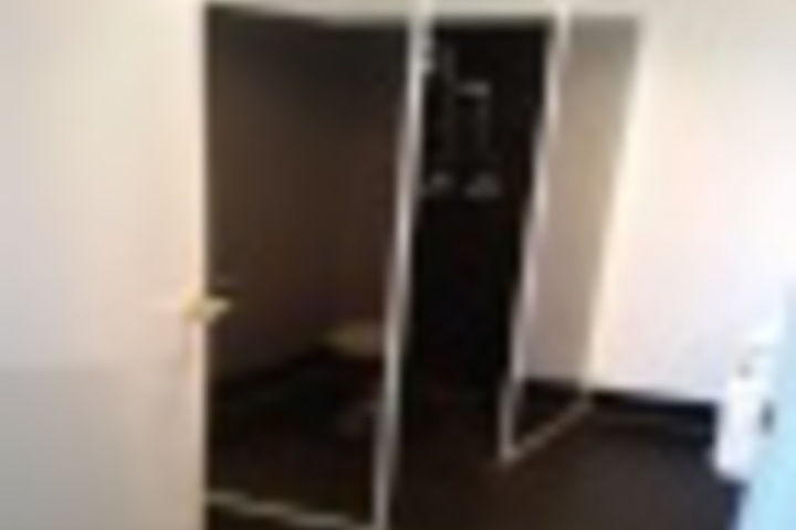 Room 350 of 384