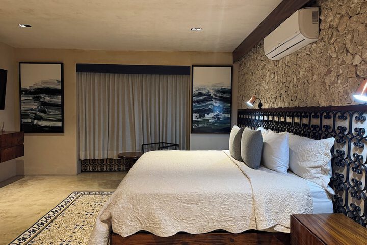 Room 44 of 160