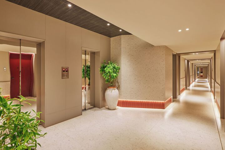 Ballroom/Hall 52 of 55