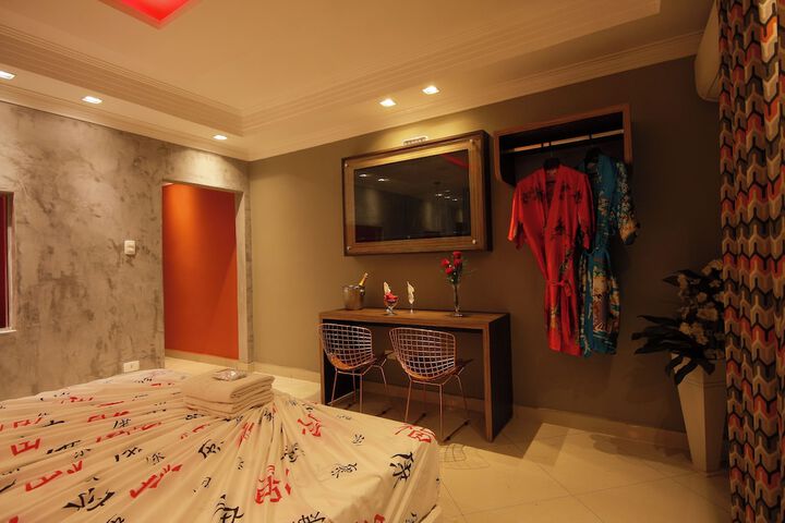 Room 14 of 62
