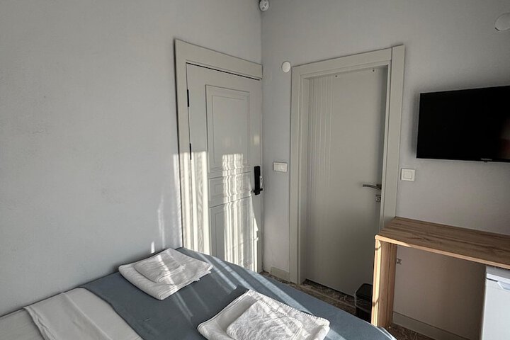 Room 35 of 126