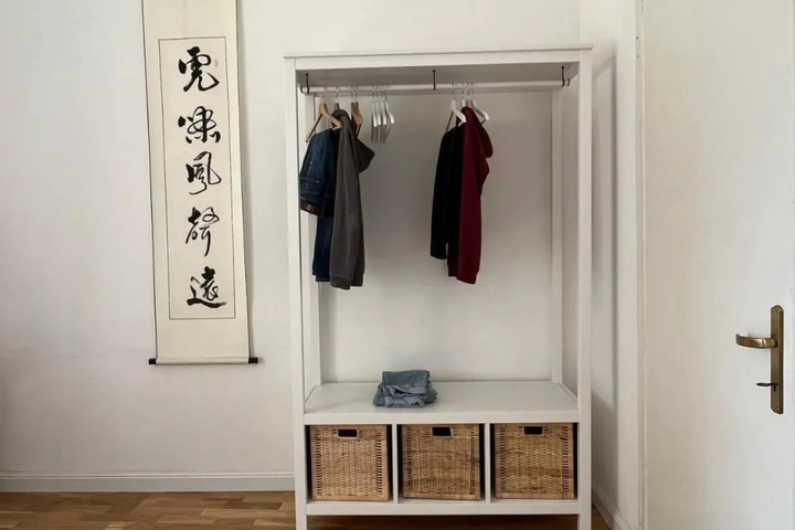 Room 4 of 14