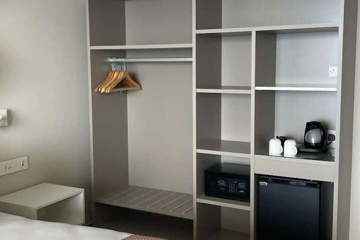 Room 19 of 55