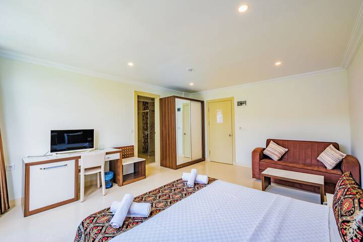 Room 26 of 65