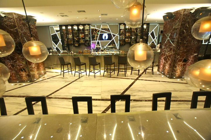 Lounge 147 of 256