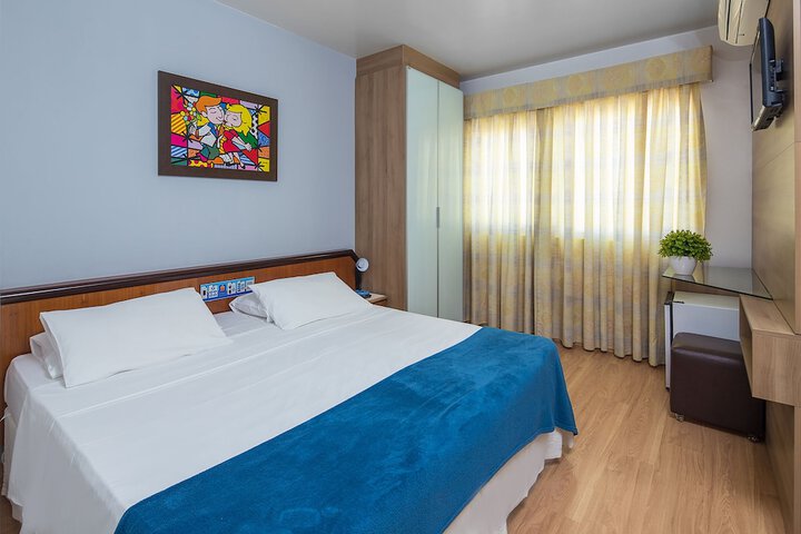 Room 10 of 82