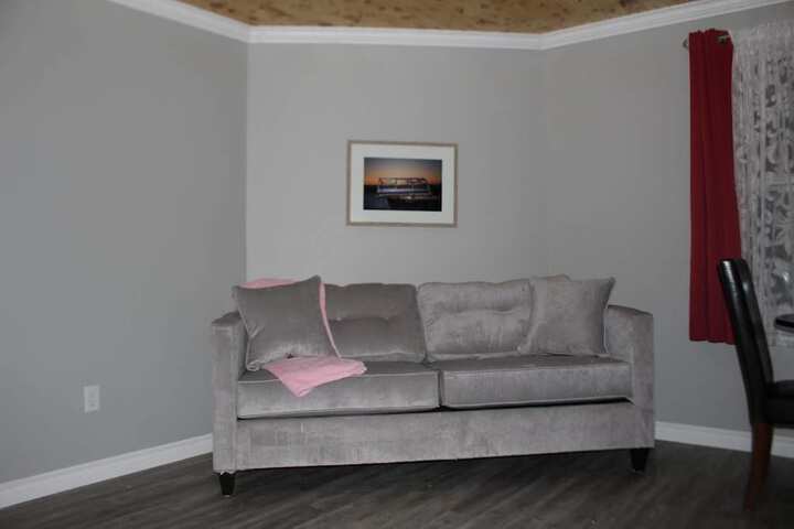 Room 3 of 35