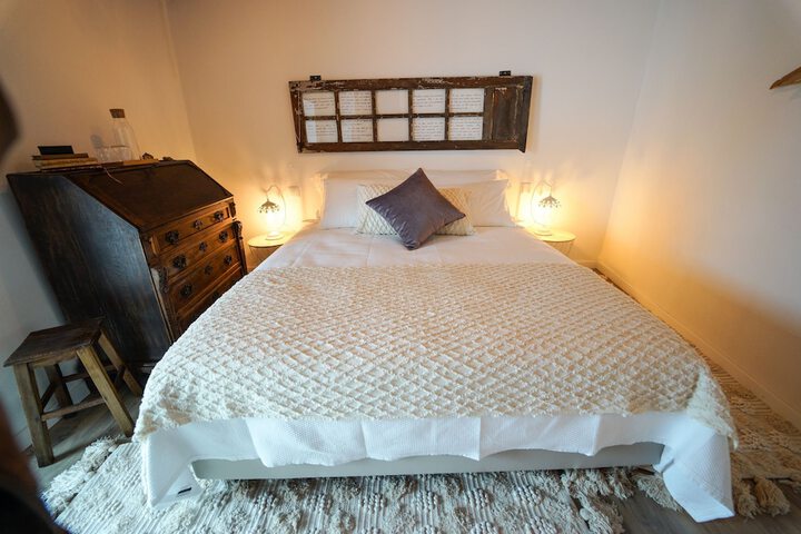Room 2 of 48