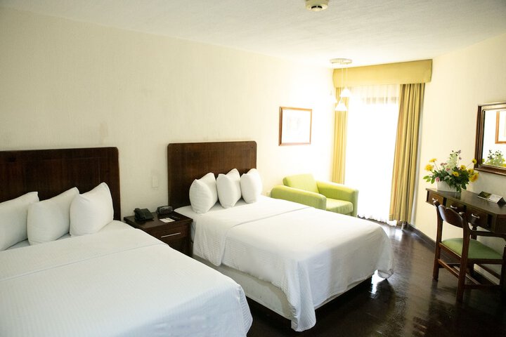 Room 10 of 44