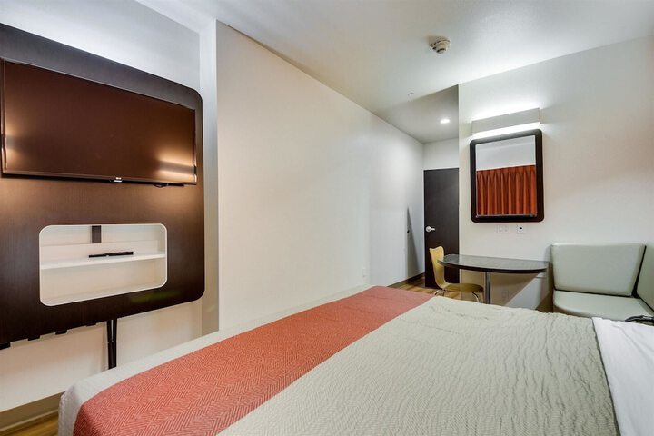 Room 20 of 59