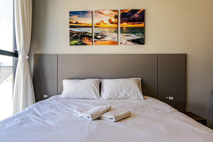 Room 4 of 23