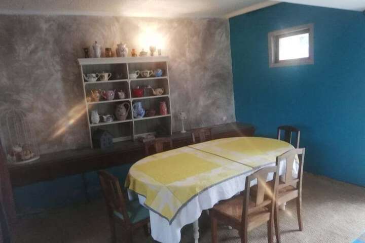 Room 37 of 76