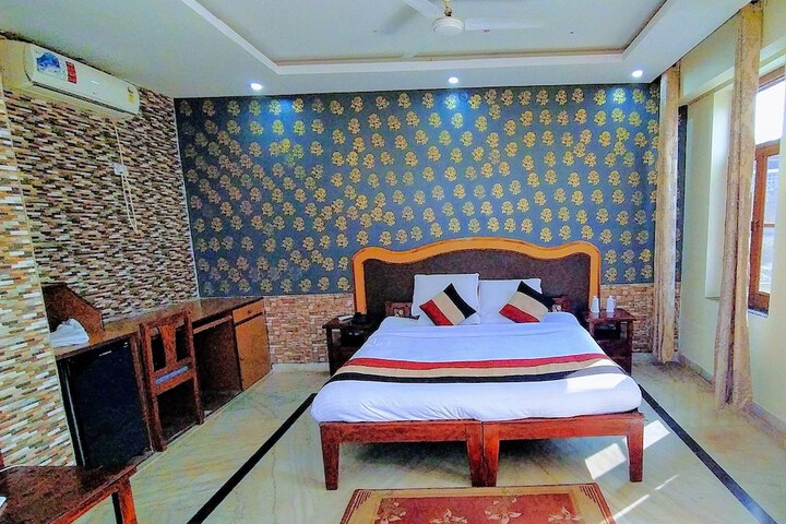 Room 11 of 67