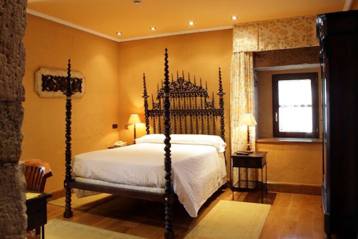 Room 6 of 40