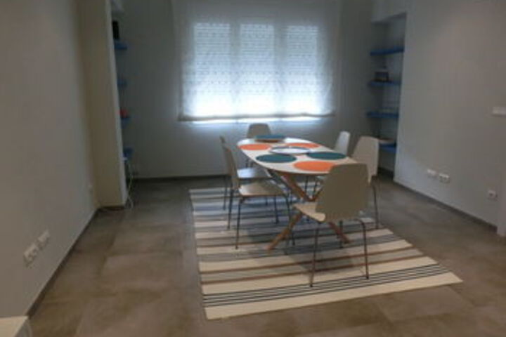Room 13 of 20