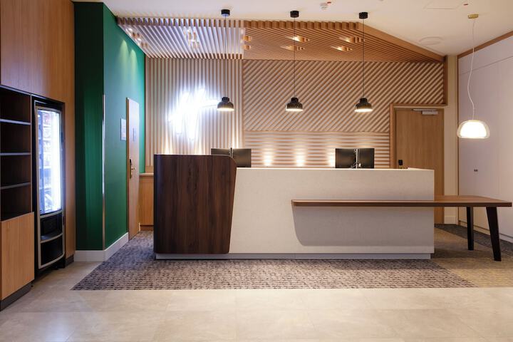Hotel 169 of 182