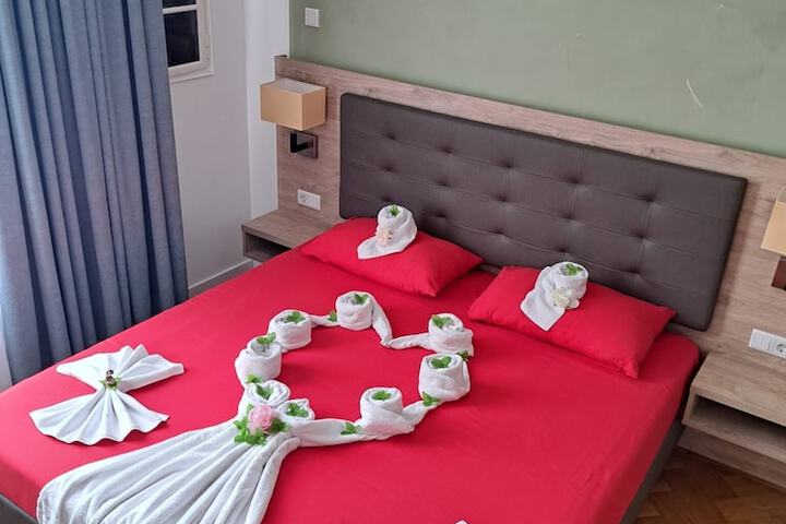 Room 70 of 131