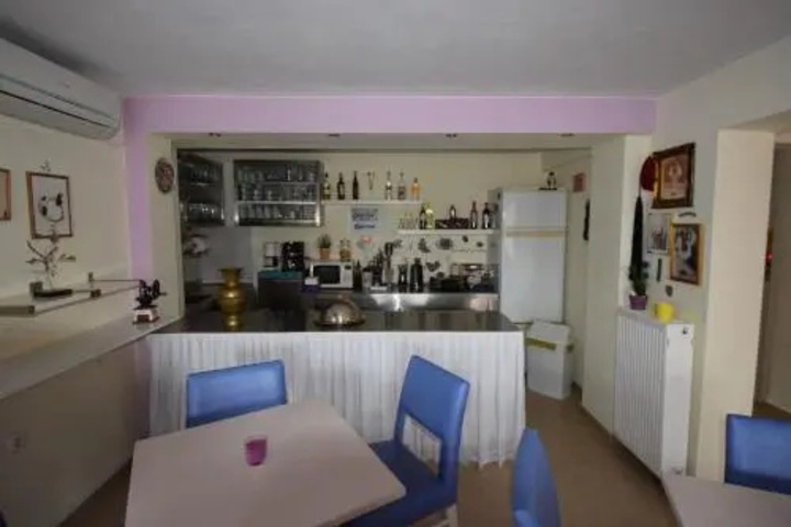 Room 9 of 14