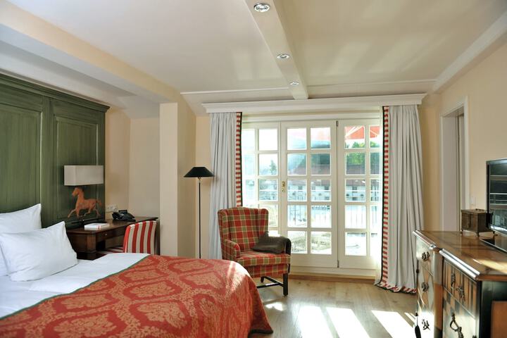 Room 12 of 64