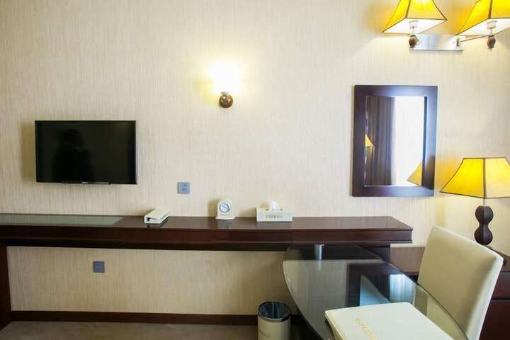 Room 35 of 67